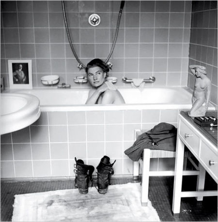 David Scherman's photo of Lee Miller in Hitler's Bath